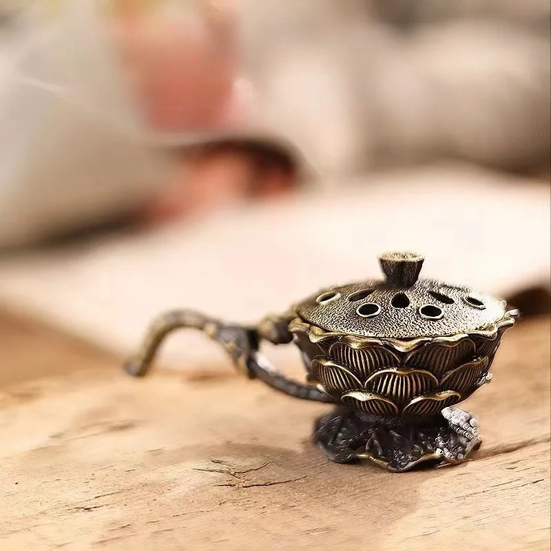 Alloy Lotus Hand Incense Burne - đánh giá và giá Home Fragrance Zen